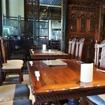 バリラックス ザ ガーデン - 店内の雰囲気