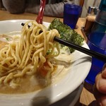 麺 ヒキュウ - 麺　（鶏白湯魚介濃縮らーめん）