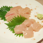 Onza - 地鶏塩焼きコース(3800円・外税)の淡海地鶏 二種類(むね肉・ささみ)