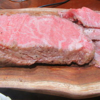 鎌倉山 本店 - お肉アップ