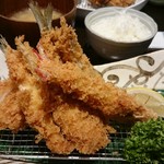 Tonkatsu Wakou Takumian - 海鮮4種盛り(青魚、白身魚、ホタテ、車海老) 2570円