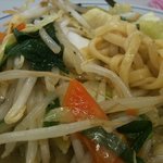 トナリ●タンメン拡大1202