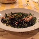 イル・パチョッコーネ・カゼイフィーチョ - イカ墨練り込みパスタ+手長海老、￥1800