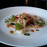 広東料理 センス - 青パパイヤのオリエンタルハーブサラダ