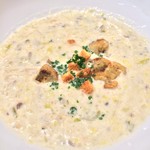 ラ・ファソン 古賀 - 白菜と牡蠣のクリームスープ
