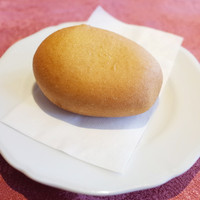 Russian Restaurant ROGOVSKI 銀座 - つぼ焼きランチ(2000円・外税)の肉ピロシキ
