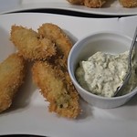 AGATO - 《2811》牡蠣フライ、一人2個でした。私的にはエビフライが食べたかったなあ。
      