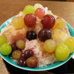 ぶどう10種盛り(2500円)