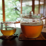 茶寮 宝泉 - 冷たいほうじ茶