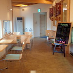 さくら - きれいな店内