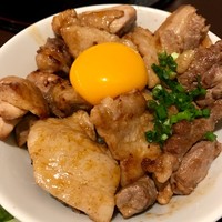 馬刺しと焼き鳥 グルマン三年坂 - 