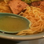 ラーメン 宝龍 - 塩ラーメン麺&汁 アップ