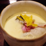 ろっかん - 牡蠣の茶碗蒸し