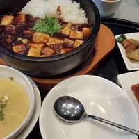 雪園 京橋店 - 豚角煮と豆腐の土鍋ごはん