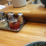 ごとう - テーブル上はこんな感じです