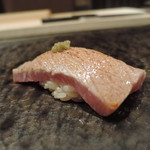 完全個室 天鮨 - 大トロの炙り