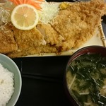 豚菜　チキンカツ定食（カルテット）