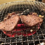 炭火焼　ささの - たんは食感たまらず