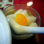 金燕閣 - デザートの杏仁豆腐です