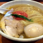 麺屋ブルーズ - 魅惑のビジュアルにうっとり