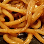 きんぎょぎんぎょ - 麺は太くてコシがある♪