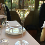 ル・ブルギニオン - シャンパン（グラス、1512円）