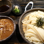 山元麺蔵 - 香味油の牛と土ゴボウつけ麺
