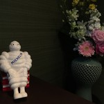 尹家 - ミシュラン人形