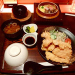 とり天と釜飯御膳（1,050円･税抜）