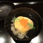 御料理 堀川 - 煮物椀：蟹真丈・白木耳