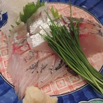 Kaochanchidemeshikuitei - 釣り鯵刺し