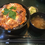 神崎 - 土佐ジロー(高知県地鶏)の肝入り親子丼、ご飯大盛¥1650