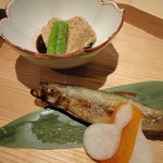 ぎんざ 一二岐 - 海老芋芥子の実揚げ　シシャモ　からすみ大根