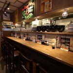 黒豚ぎょうざ酒場 米吉 - 