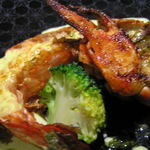 レストラン メルキュール - オマール海老のエピスソテー
      サフラン風味のソース
      2016.11.15