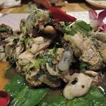 ロムアロイ - 生牡蠣とエビの和え物