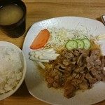 Kiraku - 生姜焼き定食