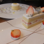 パティスリー オー フィル ドゥ ジュール - ショートケーキ