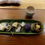 もり山 - 2016.12)鮟肝や甘酒かん、干し柿白和えなどの前菜