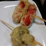 MarukameUDON - マッシュルーム、ハワイアンウィンナー＠約1.5＄