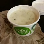 Whole Foods Market - クラムチャウダーSサイズ約5＄