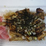 もつ焼 のんき - シロ丼550円(持ち帰り)