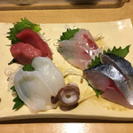 Tsukiji De Dondon - 