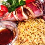 ロムアロイ - 「いか入り　タイチャーハン」：チャーハン自体は薄味の卵チャーハン。これに添えられたいかが柔らかい！好みでナンプラーをふって。