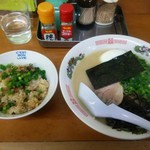 博多らーめん いのうえ - Aセット(博多ラーメン+やきめし)