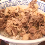 立喰い焼き肉 治郎丸 - 鬼牛丼