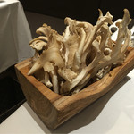 ラチュレ - 天然白舞茸