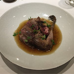 ラチュレ - 雷鳥と天然舞茸のコンソメポッシェ、その出汁で