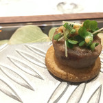 ラチュレ - 猪のパテ、パイに乗せて