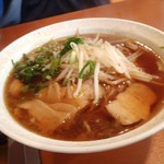 Hiruzen Shokudou - 兄弟が注文したラーメン　500円